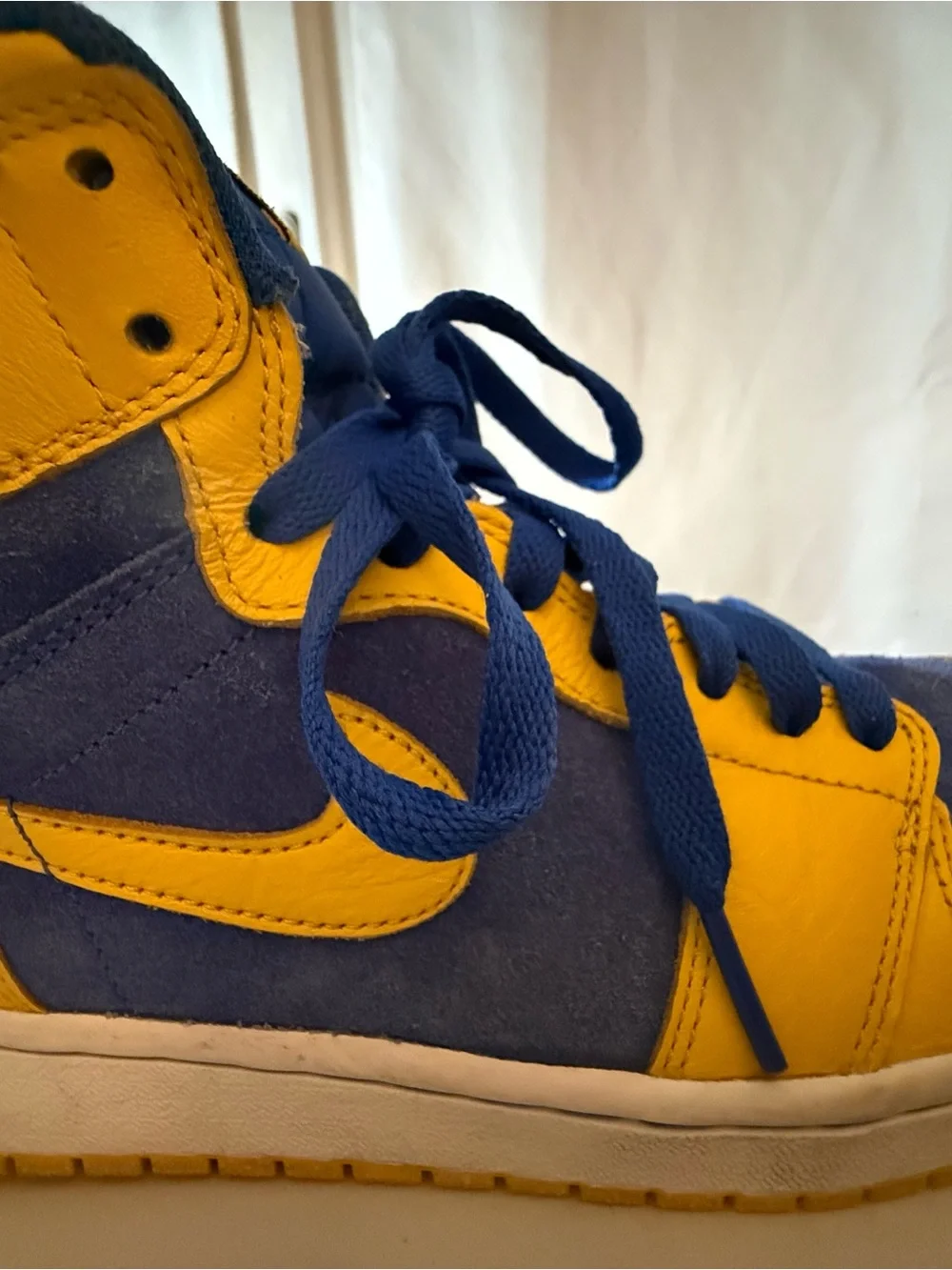 Nike Air Jordan 1 Retro Men’s High-Top Sneakers in Blue and Yellow 9.5